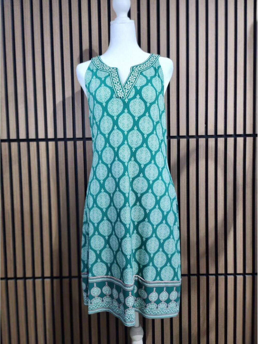 Magnolia Grace Green White Geometric Knit Shift Dress M V-Neck Sleeveless